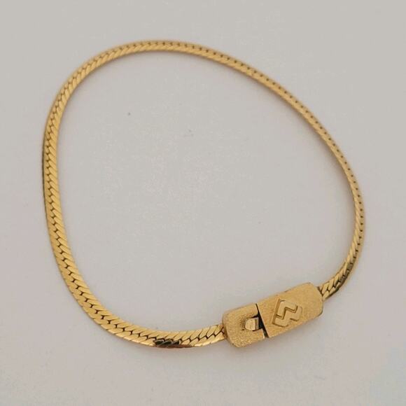 Mario Valentino Gold Tone Chain 8" Bracelet Classic Basic Designer - Picture 2 of 6